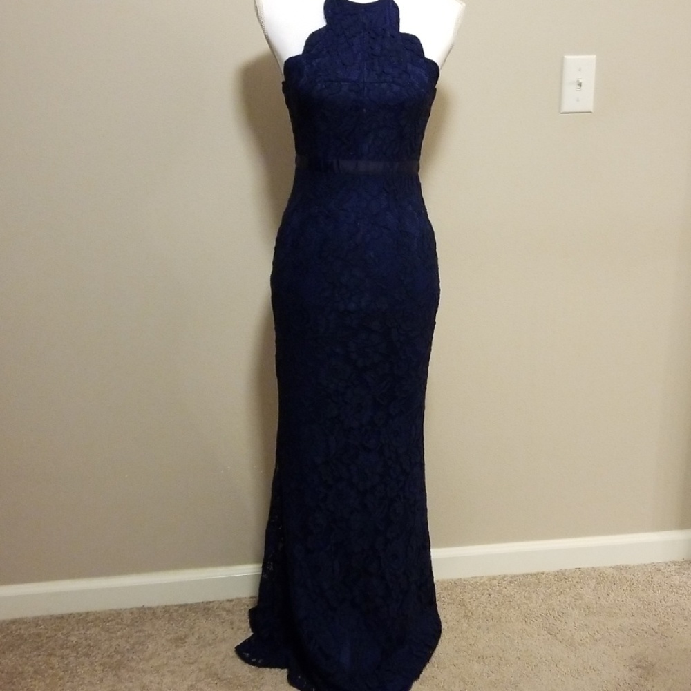 Lulu brand -Elegant Navy laced dress. Size small